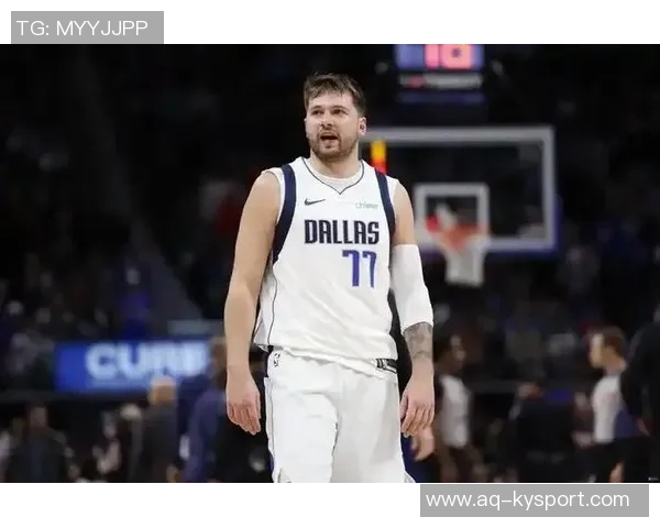 东契奇赞文班球技期待未来进步潜力无限